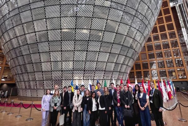 Group of Brussels Policy Seminar students in Brussels